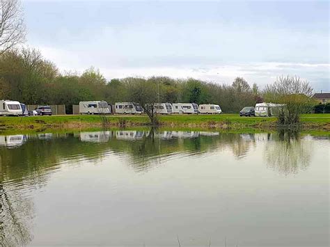 barlings country holiday park lincoln.